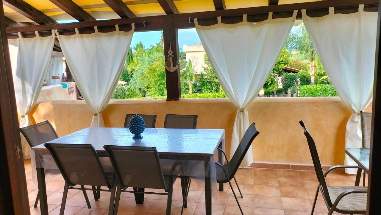Home La Palmetta Campofelice Di Roccella Eksteriør billede
